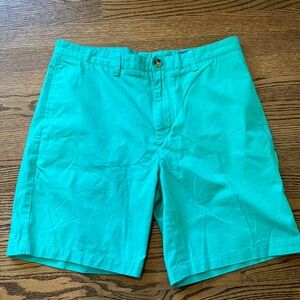 Vineyard Vines Men’s green shorts waist 35